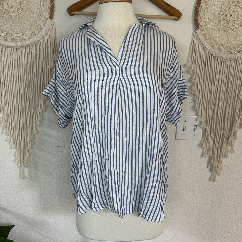 Harper White and Blue Relaxed Button Down Shirt small
